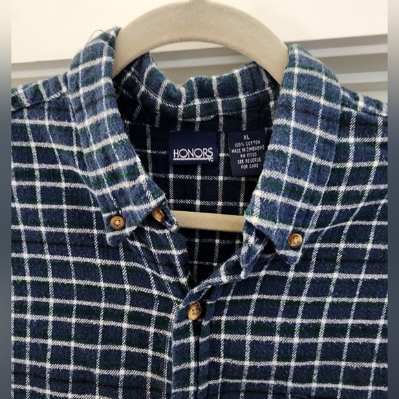 Boy's flannel shirt - Picture 2 of 2